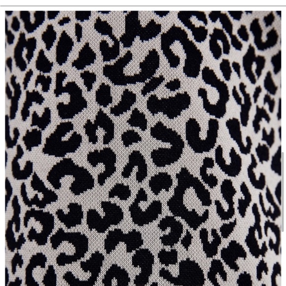 Brand new without tags awesome Zara and animal print knit pants size medium - Picture 3 of 6